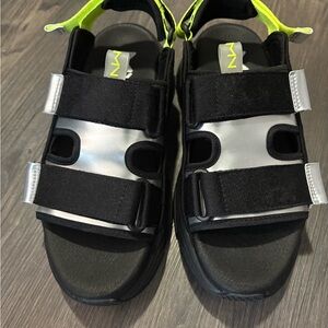 Mark Nason Black and Silver Sporty Sandals — size 8